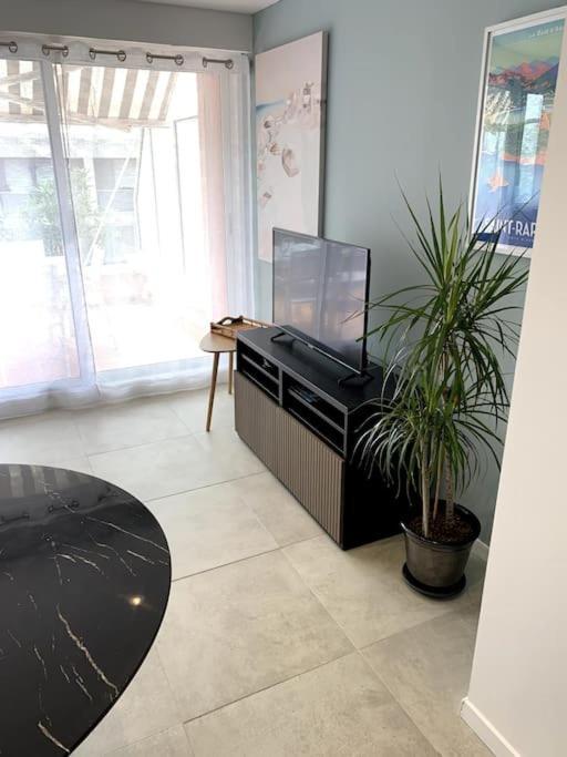 Appartement Saint-Raphael Eksteriør bilde